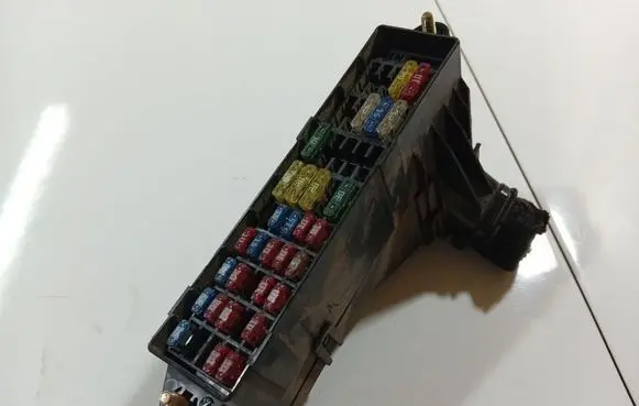 Audi A2 Fuse box set 8Z1941824