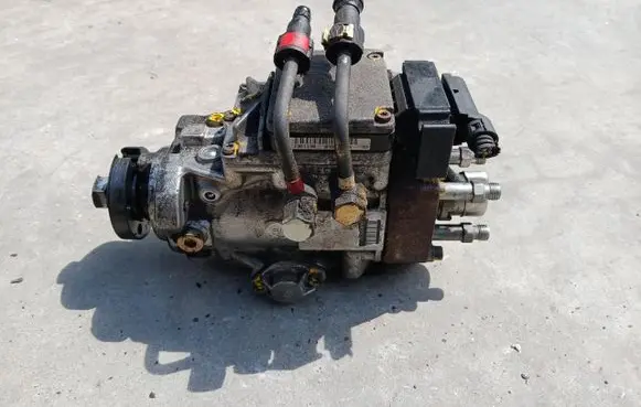 Ford Focus Fuel injection high pressure pump 0470004006