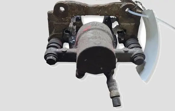 Toyota Corolla Verso E121 Rear brake caliper
