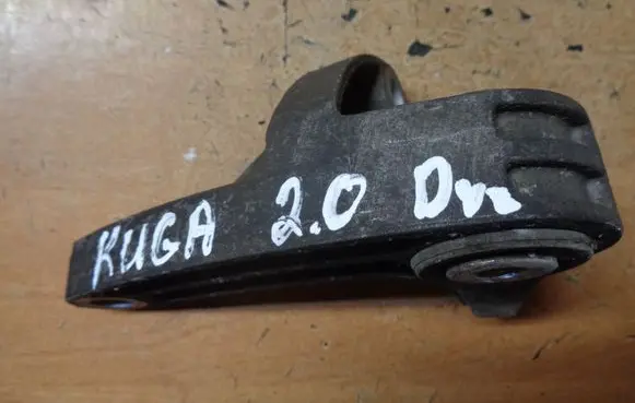 Ford Kuga I Engine mounting bracket AV616P093GA