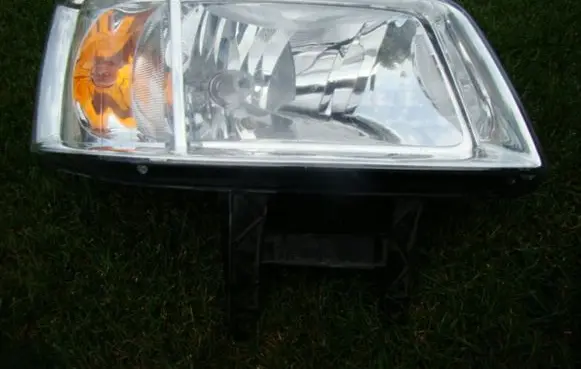 Volkswagen Transporter - Caravelle T5 Headlight/headlamp