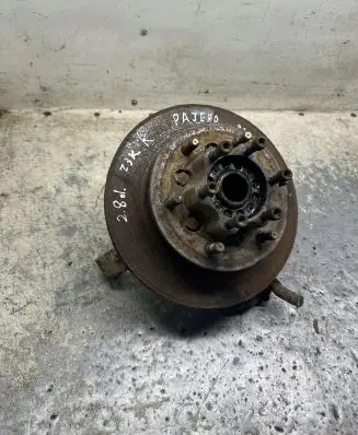 Mitsubishi Pajero Front wheel hub