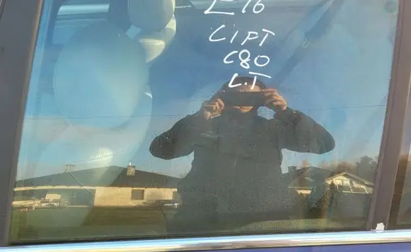 BMW 3 E46 Sliding door window/glass 