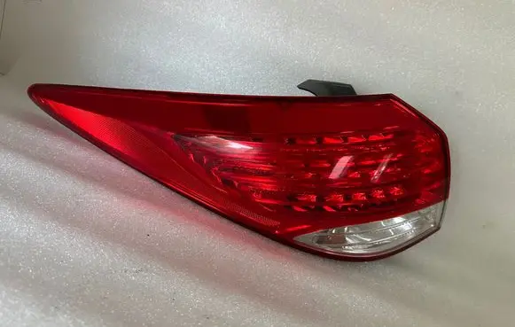 Hyundai i40 Rear/tail lights 924013Z000