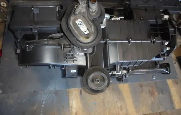 Nissan Navara D40 Interior heater climate box assembly 