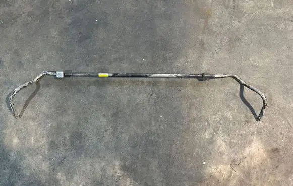 Dodge Challenger Rear anti-roll bar/sway bar P68184226AA 226AA 61166