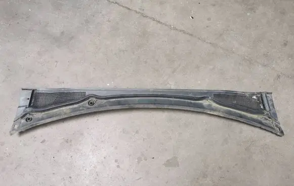 Renault Clio IV Wiper trim 668115228R 301645