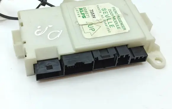 Cadillac STS Seville Door control unit/module 25687252 7353V 008071