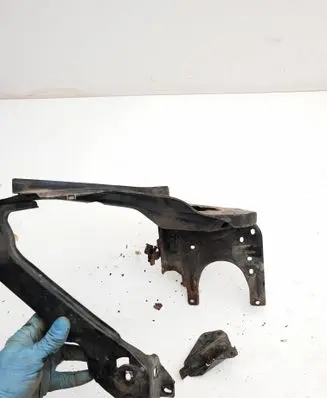 Mercedes-Benz CLS C219 Radiator support slam panel