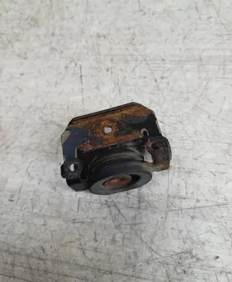 Toyota Corolla Verso E121 Radiator mount bracket