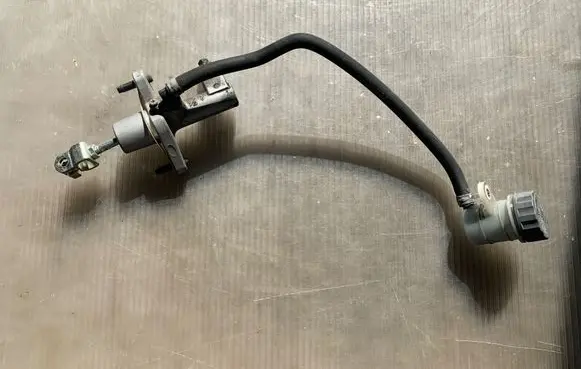 Honda CR-V Clutch master cylinder