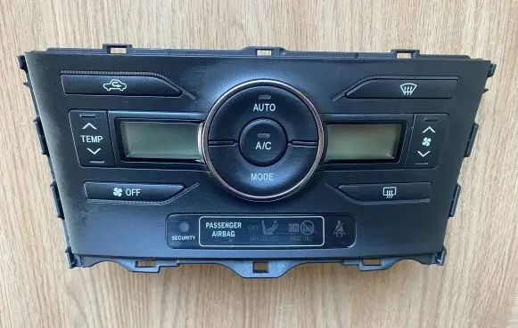 Toyota Auris 150 Climate control unit 5590002350