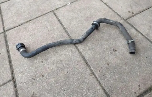 Audi A4 S4 B9 Engine coolant pipe/hose 8W0145919C