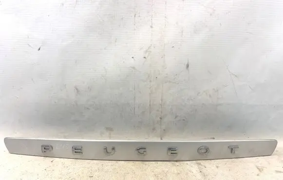 Peugeot 308 Number plate light