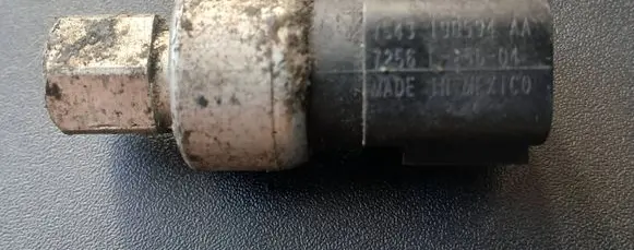 Ford Transit Air conditioning (A/C) pressure sensor 7S4319D594AA 7256225604