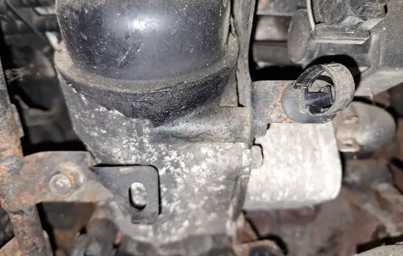 KIA Rio Oil filter cover 