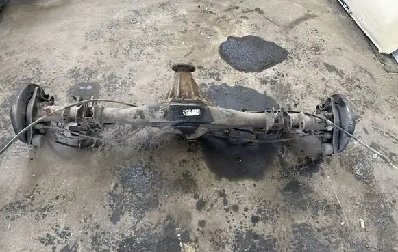 Mercedes-Benz X-class W470 Rear axle beam with reductor 3357 43010 2023388