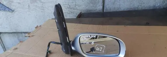 Volkswagen Touran I Front door electric wing mirror 8PIN