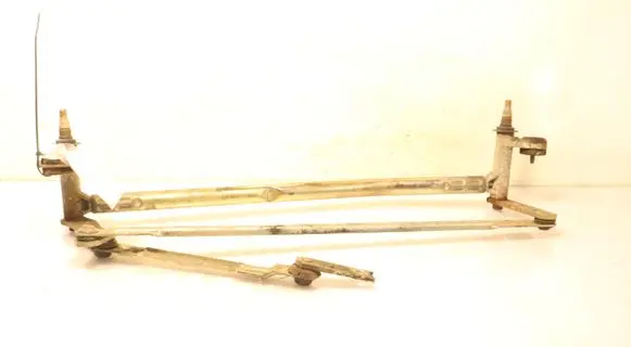 Volkswagen PASSAT B6 Front wiper linkage 