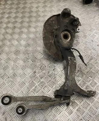 Audi A4 S4 B8 8K Front wheel hub
