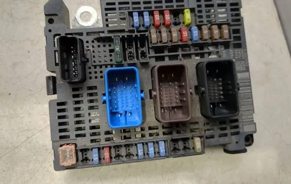Peugeot 508 BSM Control unit 9674921980 55574941 BSMZ0300