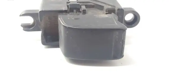 Nissan Almera Tino Electric window control switch