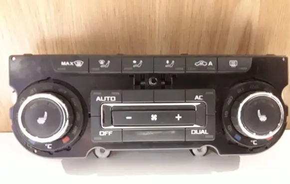 Skoda Octavia Mk2 (1Z) Climate control unit 3T0907044AS