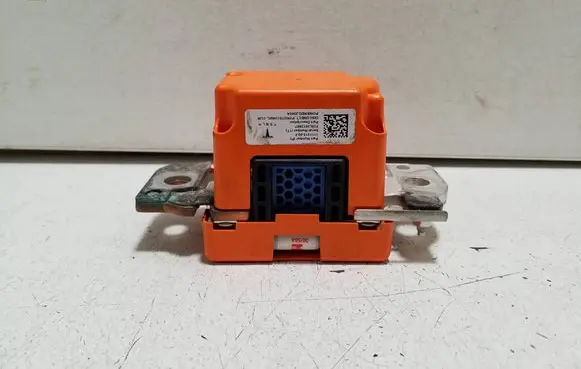 Tesla Model S Battery relay fuse 111131300F