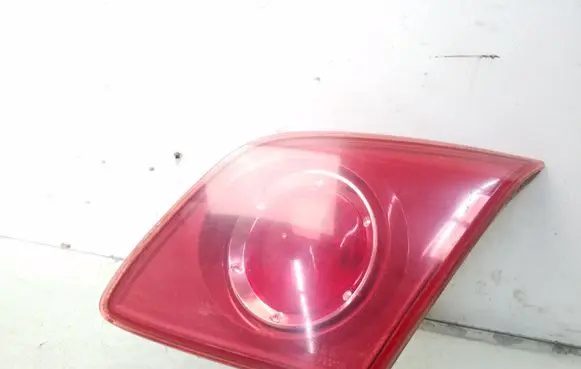 Mazda 3 I Tailgate rear/tail lights P2913R