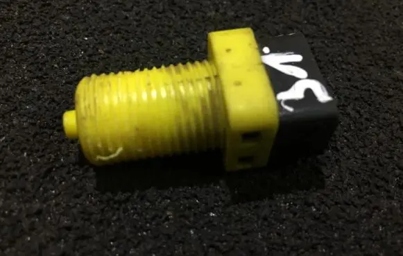 Clutch pedal sensor