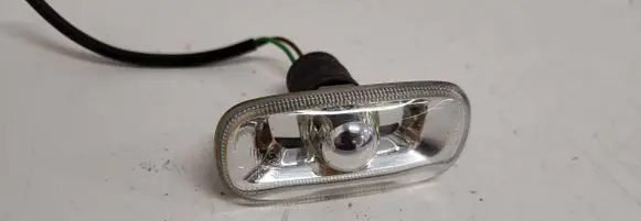 Audi A4 S4 B6 8E 8H Front fender indicator light 8E0949127