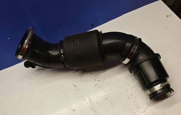 Hyundai Tucson IV NX4 Air intake duct part 28139N9400 72490069 28139N9410