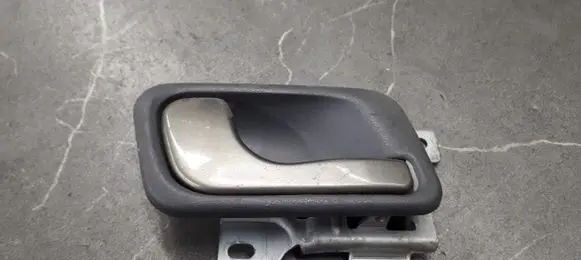 Mitsubishi Galant Front door exterior handle MB517468