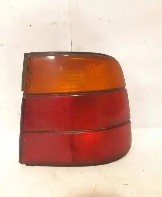 BMW 5 E34 Rear/tail lights 133690 32CP P211U