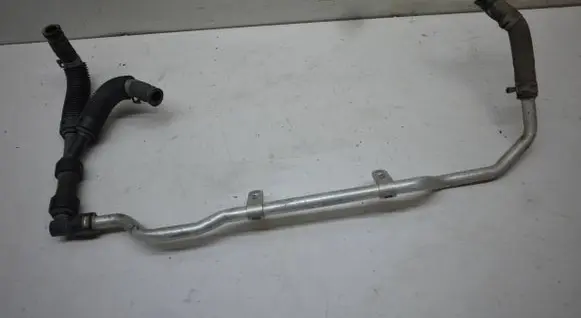 Chrysler Town & Country V Engine coolant pipe/hose