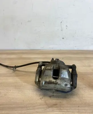 Toyota C-HR I Front brake caliper