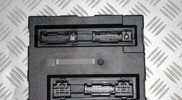 Audi A7 S7 4K8 Central body control module 4H0907064DP