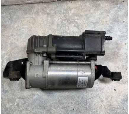 Mercedes-Benz EQC Air suspension compressor/pump 4430200191 26071610 6187643193