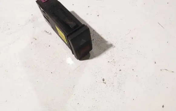 Audi A4 S4 B5 8D Hazard light switch 8D0941509C