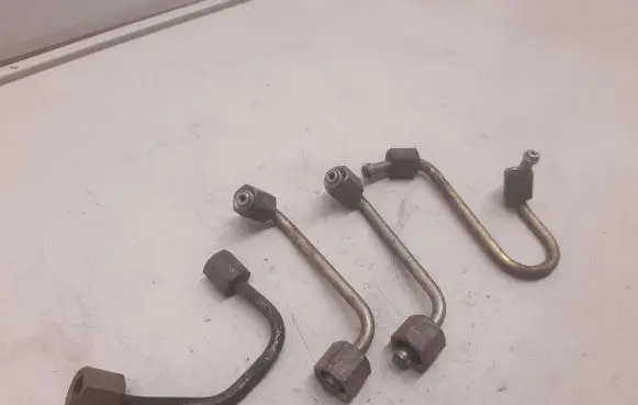 Peugeot 406 Fuel line pipe