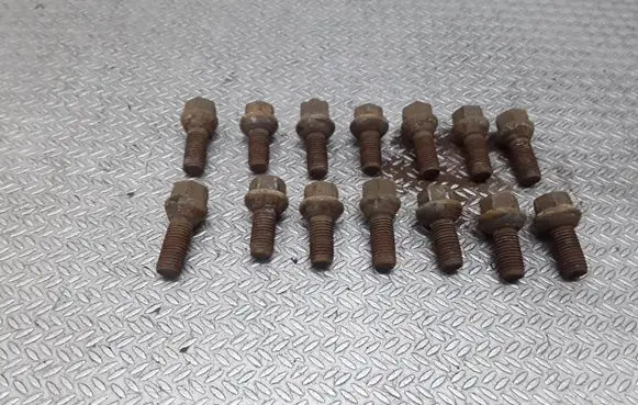Mercedes-Benz Vaneo W414 Nuts/bolts 