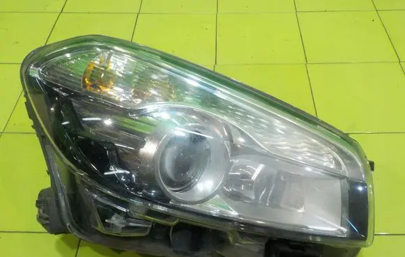 Nissan Qashqai Headlight/headlamp 26010BR01A