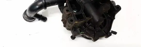 Mercedes-Benz E W212 Water pump A6512001501 A65120002