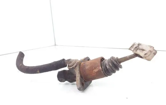 Volkswagen PASSAT B4 Clutch slave cylinder 