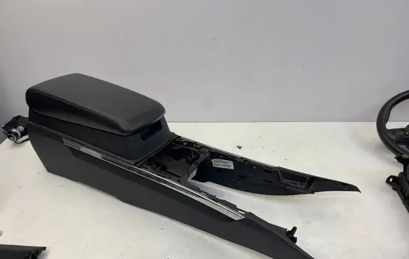 Chrysler 300 - 300C Center console 