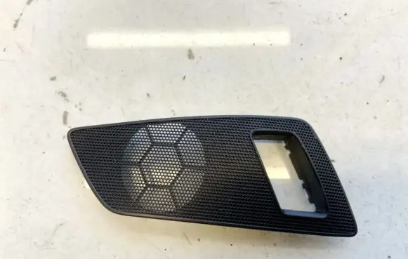 Side speaker trim/cover