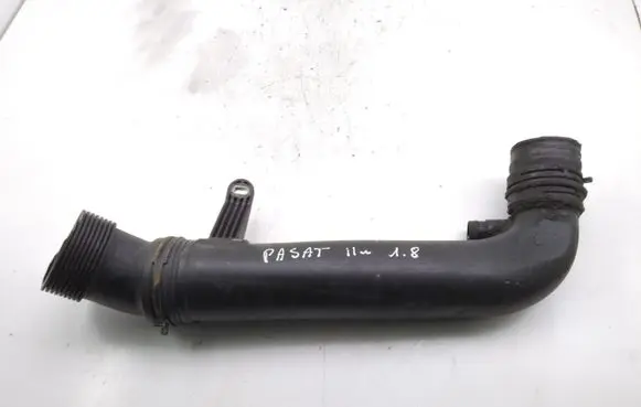 Volkswagen PASSAT B7 Intercooler hose/pipe 1K0129654AP 1K0129656AG