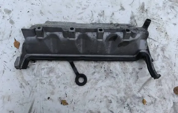 Opel Vivaro Rocker cam cover 8200597653