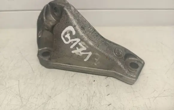 BMW 5 E60 E61 Fuel pump bracket 7804376