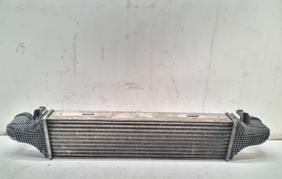 Mercedes-Benz E W212 Intercooler radiator A2045000200 6770176